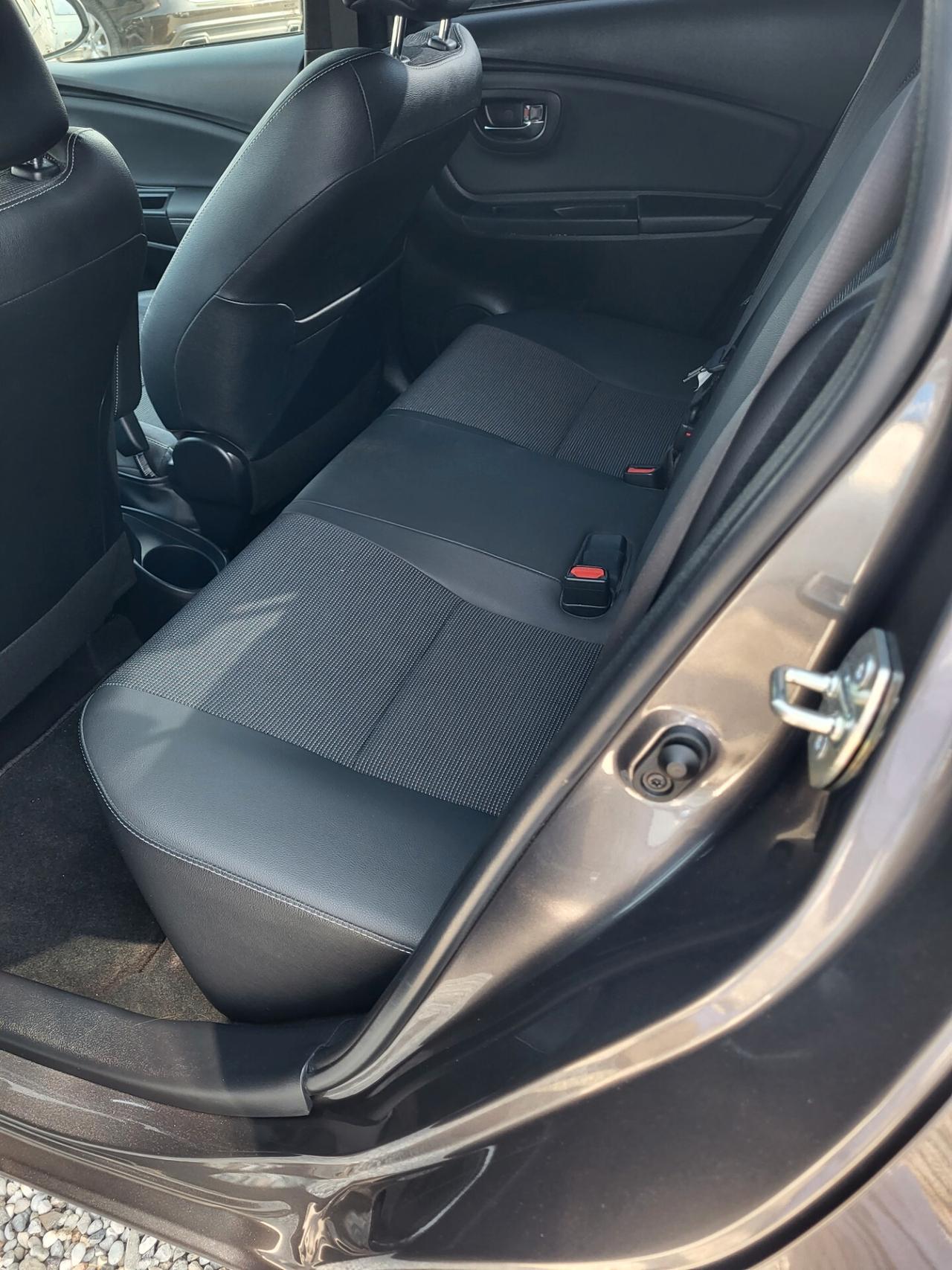 Toyota Yaris 1.0 5 porte Business