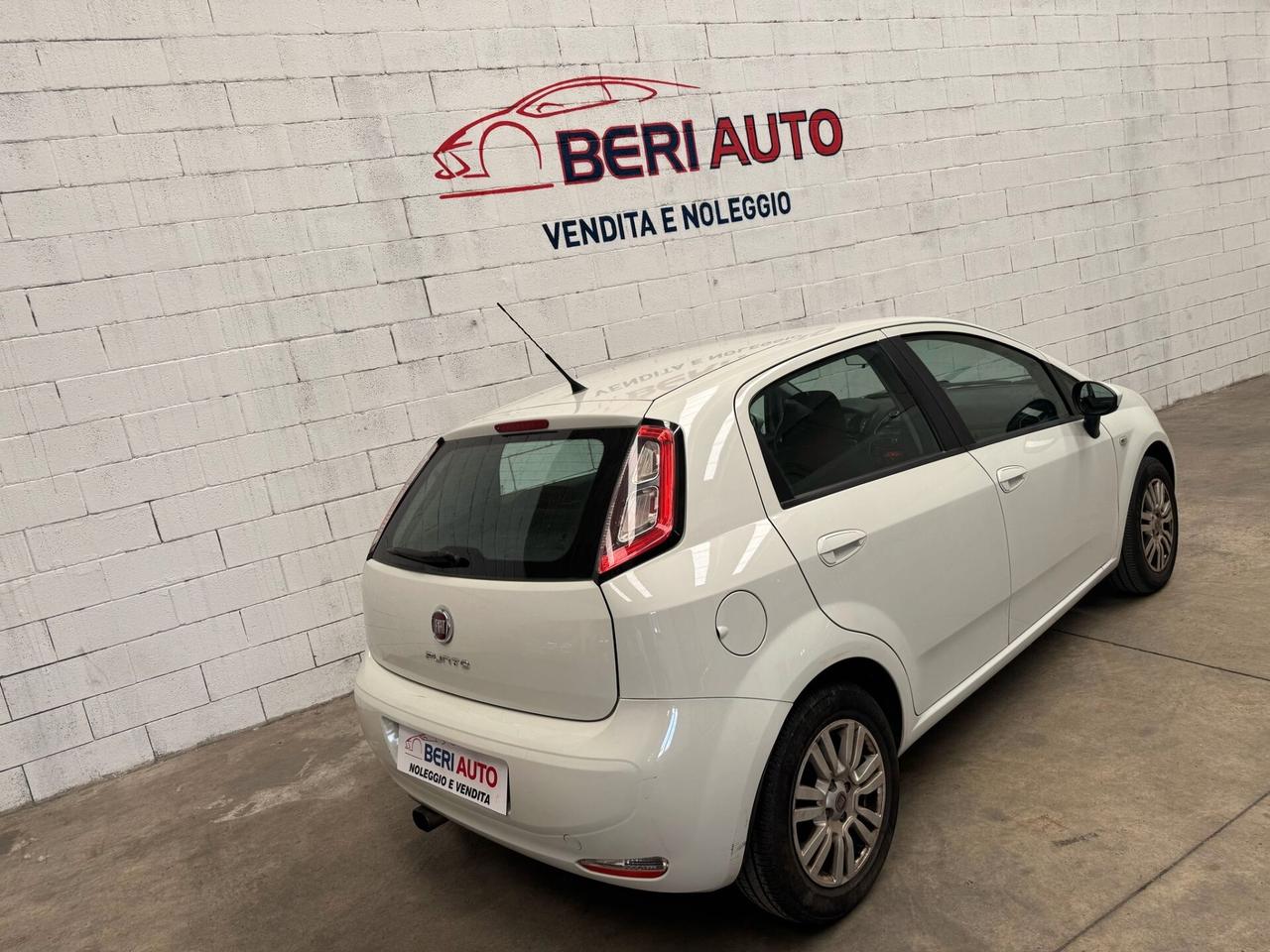 Fiat Punto 1.3 MJT 75 CV 5 porte adatta neopatentati