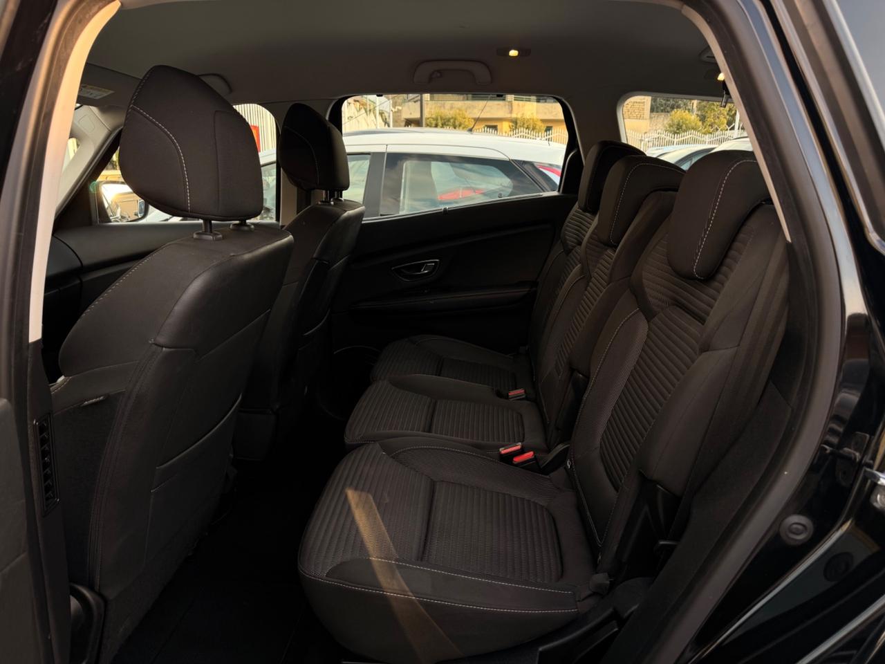 Renault Grand Scenic 1.7 dCi 120CV 7 POSTI NAVI