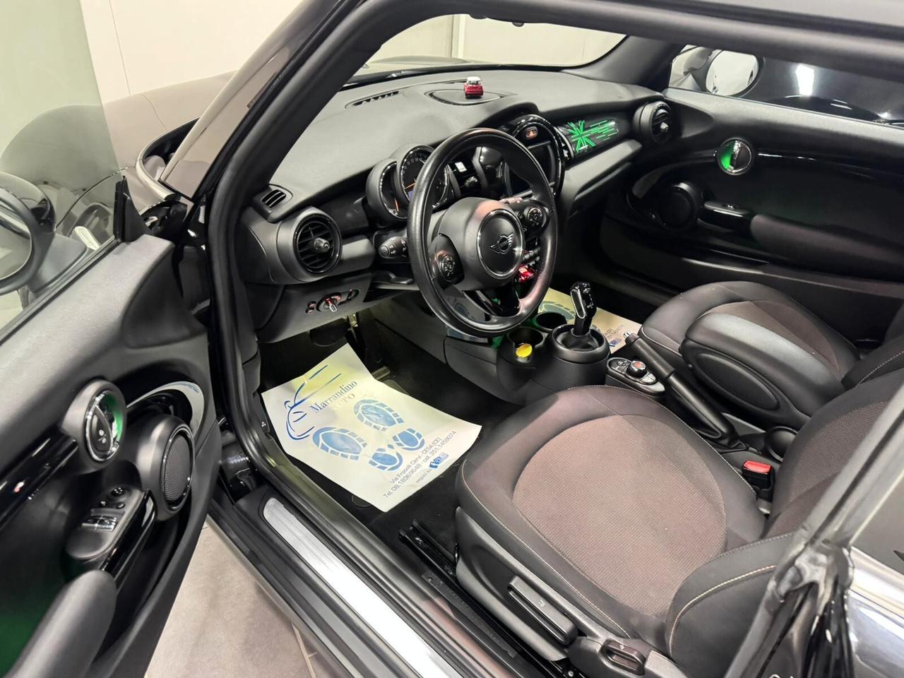 Mini 1.5 Cooper D Baker Street Stop a bandiera Inglese e anche Bandiere interni