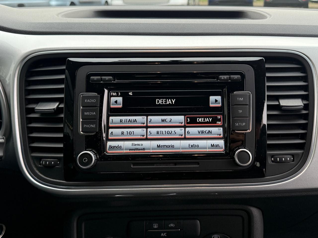Volkswagen Maggiolino 1.6 tdi|UNIPRO|NEOPATENTATI