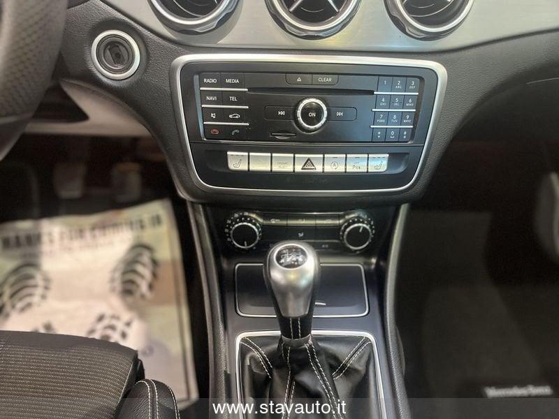 Mercedes-Benz GLA 180 1.6BZ SPORT