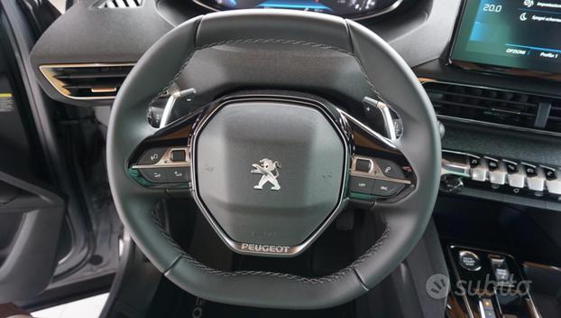 PEUGEOT 3008 BlueHDi 130 S&S EAT8 Allure Pack