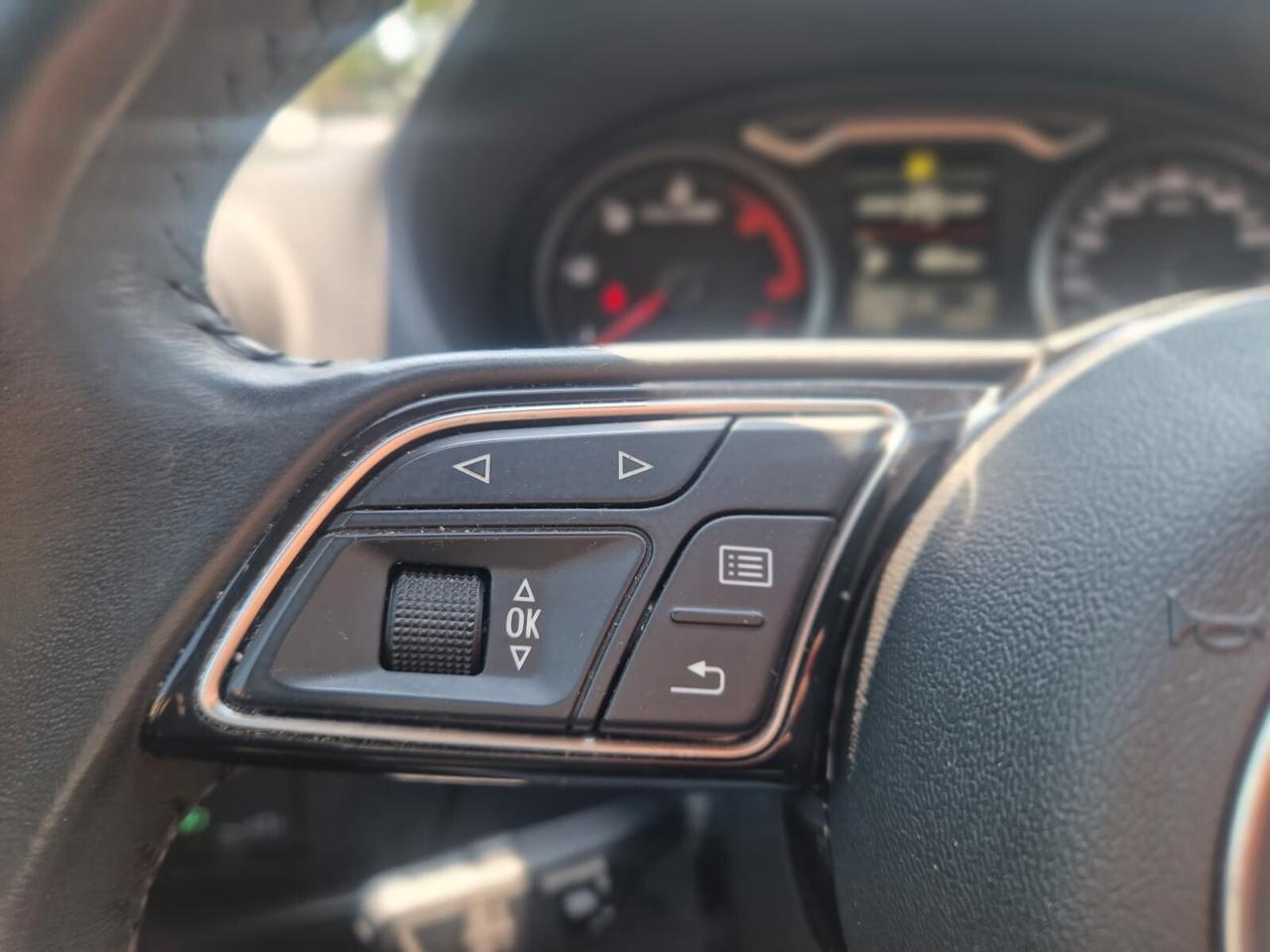 Audi Q2 30 TDI S tronic Business