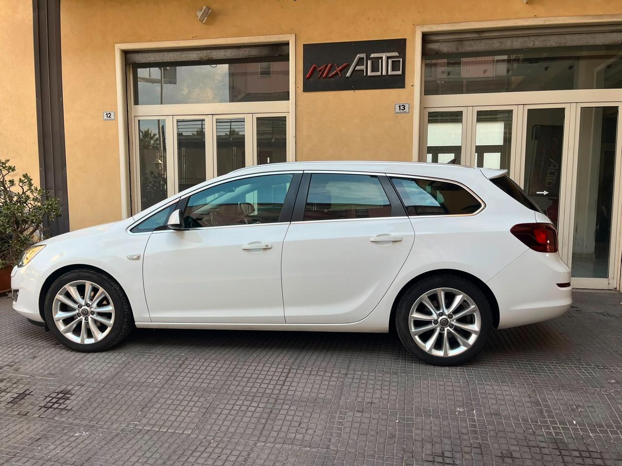 Opel Astra 1.7 CDTI 125CV Sports Tourer Cosmo