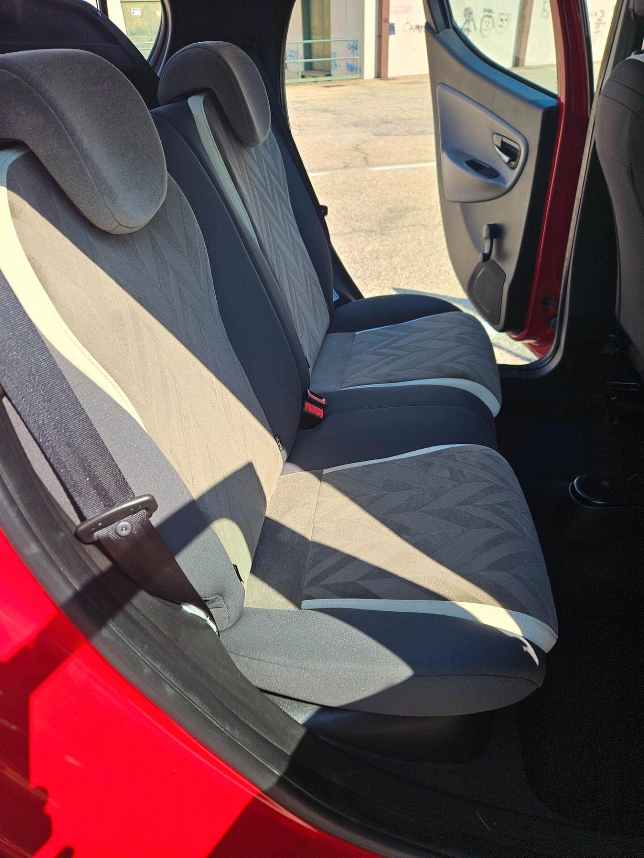 Lancia Ypsilon 1.3 MJT 16V 95 CV 5 porte S&S Gold
