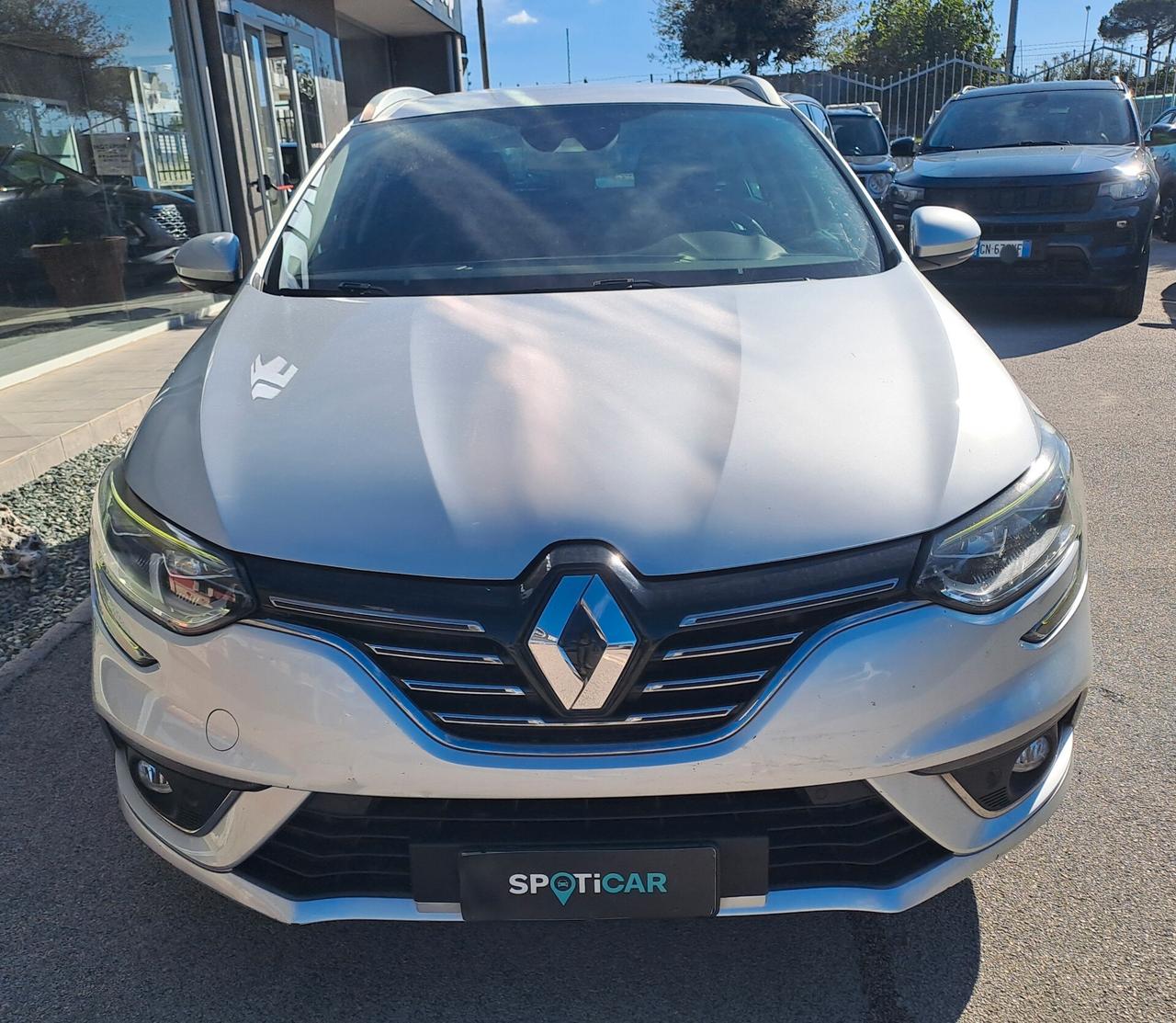 Renault Megane Blue 1.5 dCi 115 CV Intens 19