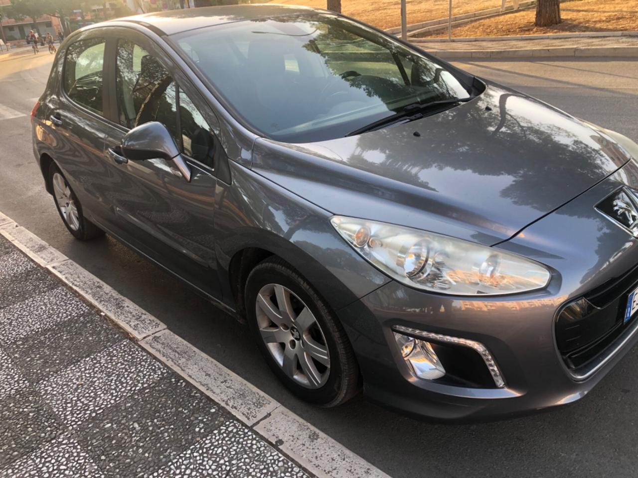 Peugeot 308 1.6 8V e-HDi 112CV POKI KILOMETRI