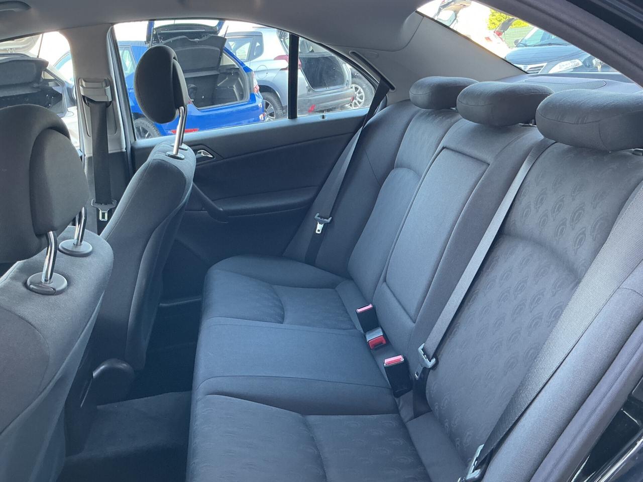 Mercedes-benz C 200 2.1 Diesel