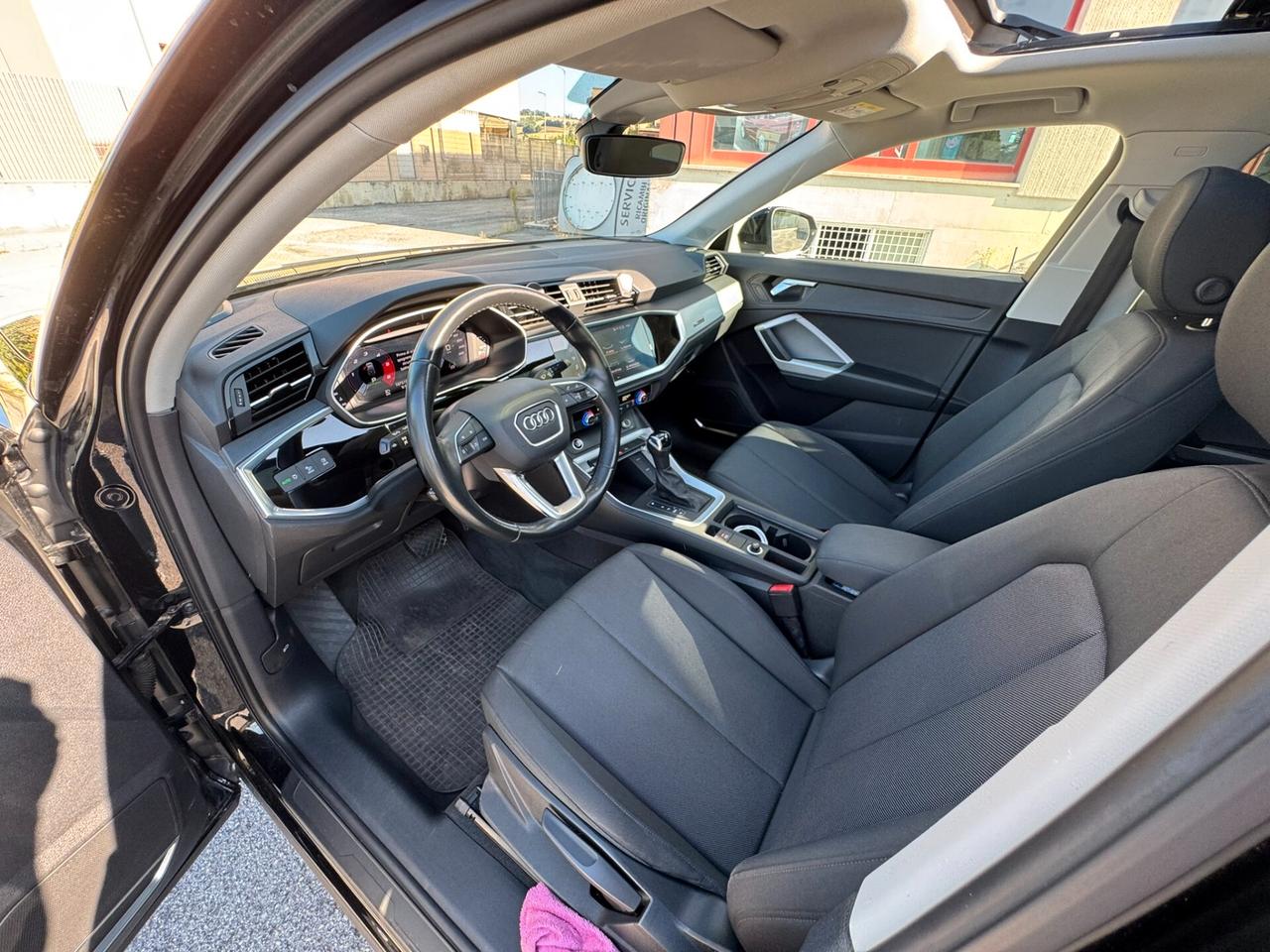 Audi Q3 SPB 150cv TDI S tronic Tetto Apribile