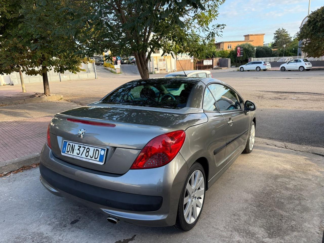 Peugeot 207 1.6 CABRIO NEOPATENTATI