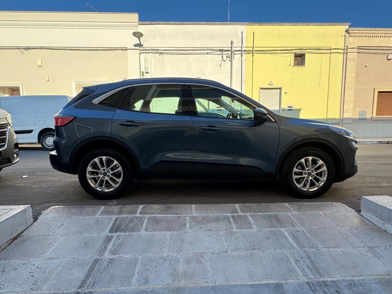 Ford Kuga 2.0 EcoBlue Hybrid 150 CV 2WD Titanium