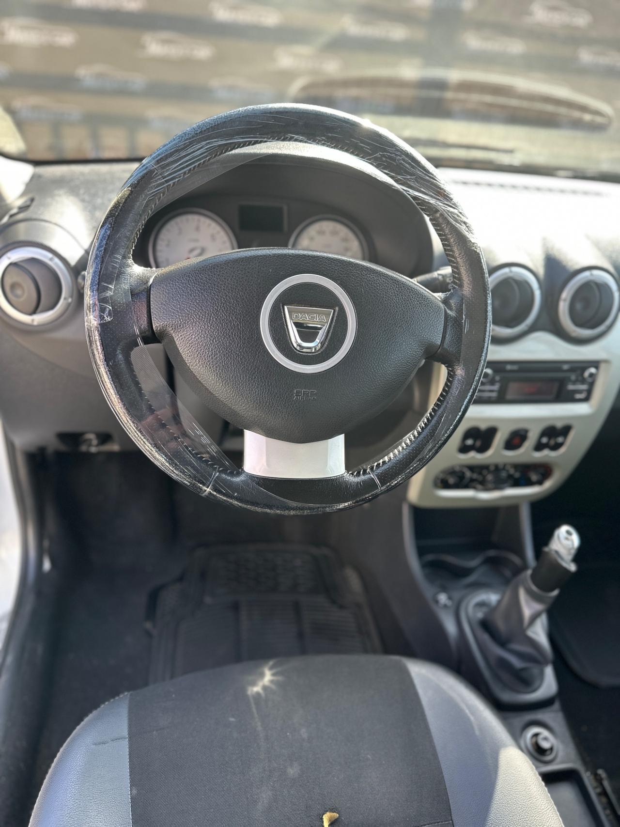 DACIA LOGAN (anno 2012)