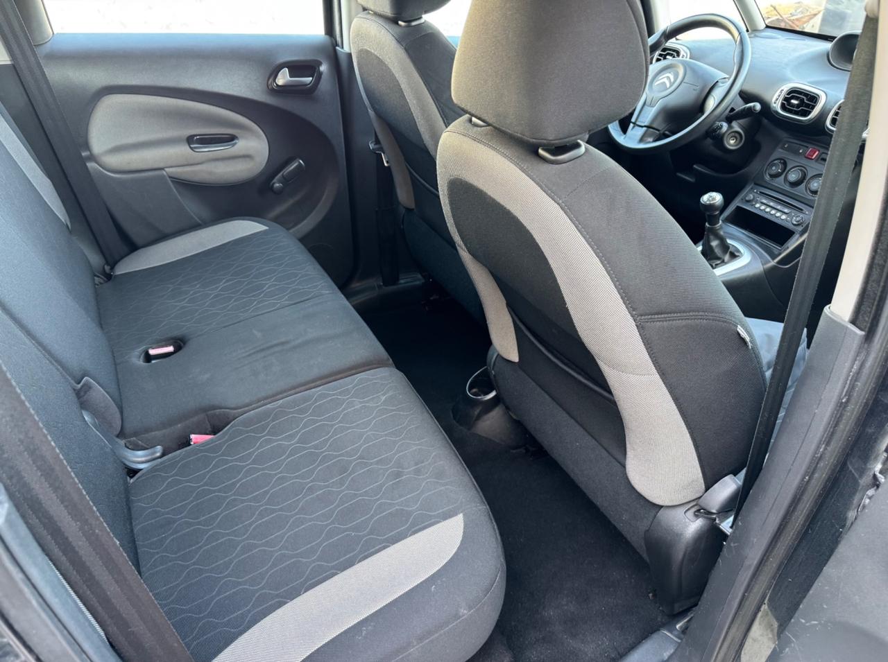 Citroen C3 Picasso 1.6 HDi 92CV -GANCIO TRAINO-