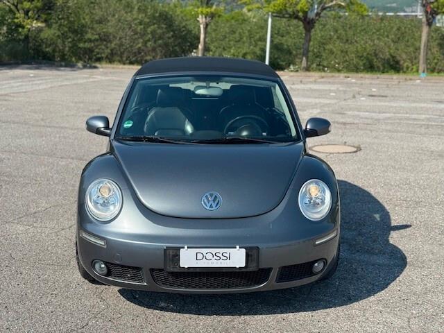 Volkswagen New Beetle 1.6 Cabrio