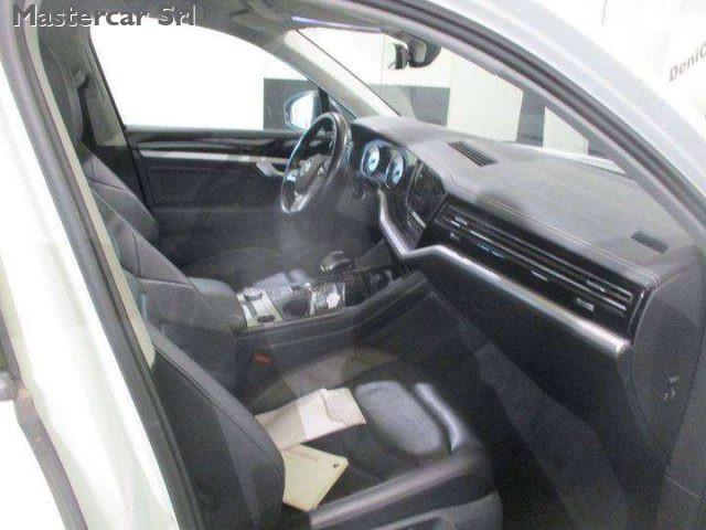 VOLKSWAGEN Touareg Touareg 3.0 V6 tdi Black Style 231cv tiptronic - F
