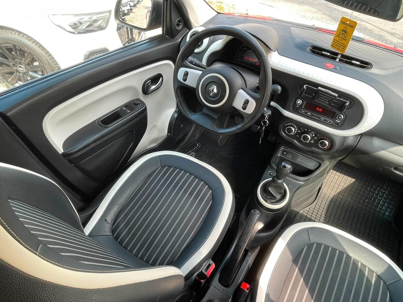 Renault Twingo 1.0 SCe 65 CV Intens