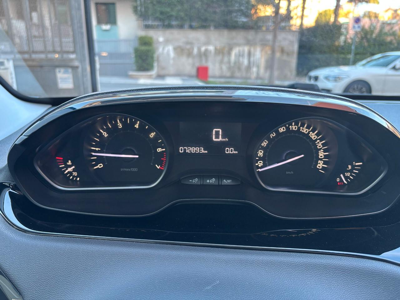 Peugeot 208 PureTech 82 5 porte Active DISTRIBUZIONE NUOVA UNIPROPRIETARIO