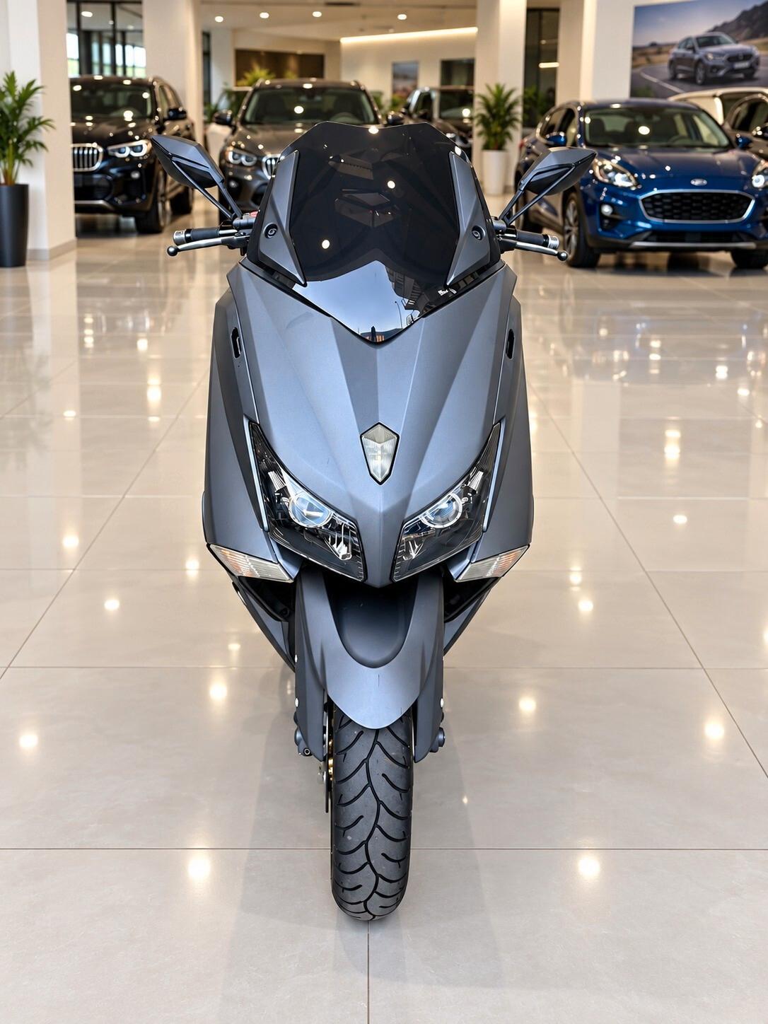 Yamaha TMAX 530 Black Max abs