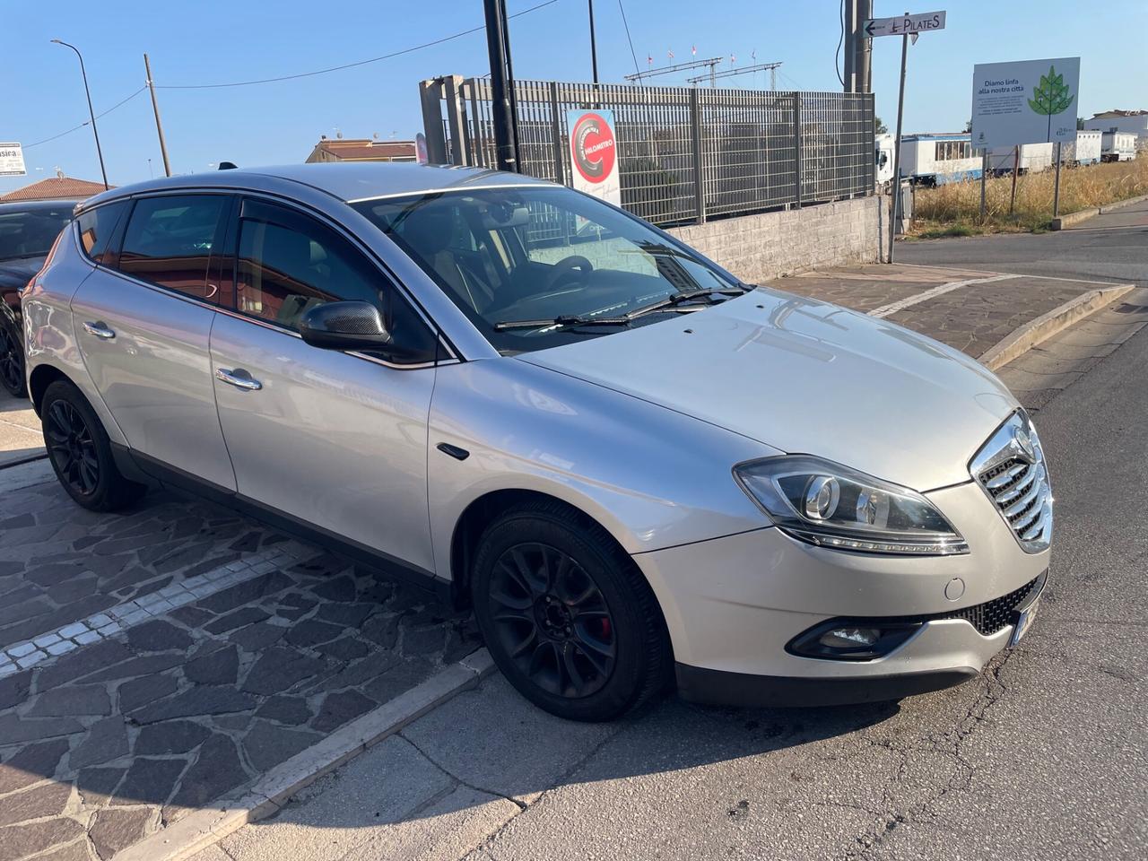 Lancia Delta 1.6 MJT DPF Gold