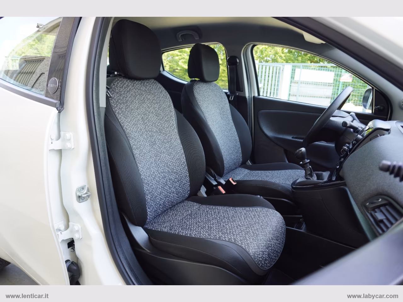 LANCIA Ypsilon 1.0 FireFly 5pS&S Hyb. Eco Silv.
