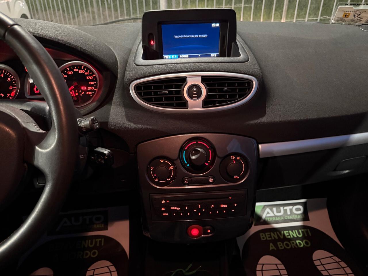 Renault Clio 1.2 16V TCE 105CV SporTour Live!