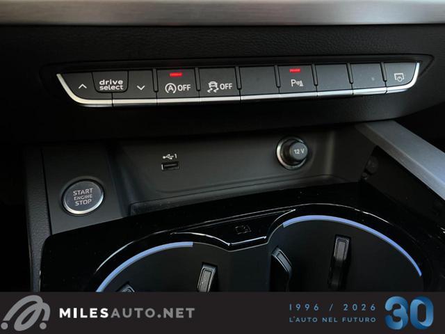 AUDI A4 quattro Matrix S tronic S line black edition Pano