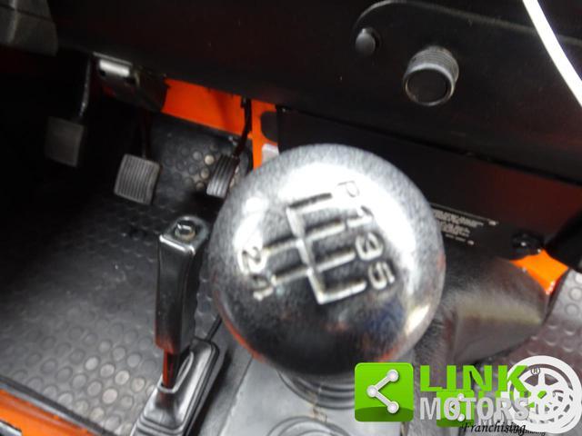 LAND ROVER Defender 90HT TURBO