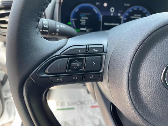 TOYOTA Yaris 1.5 130 Hybrid 5 porte Lounge - NUOVA