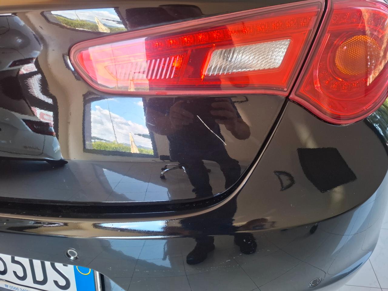 Alfa Romeo Giulietta 1.6 JTDm-2 105 CV Distinctive