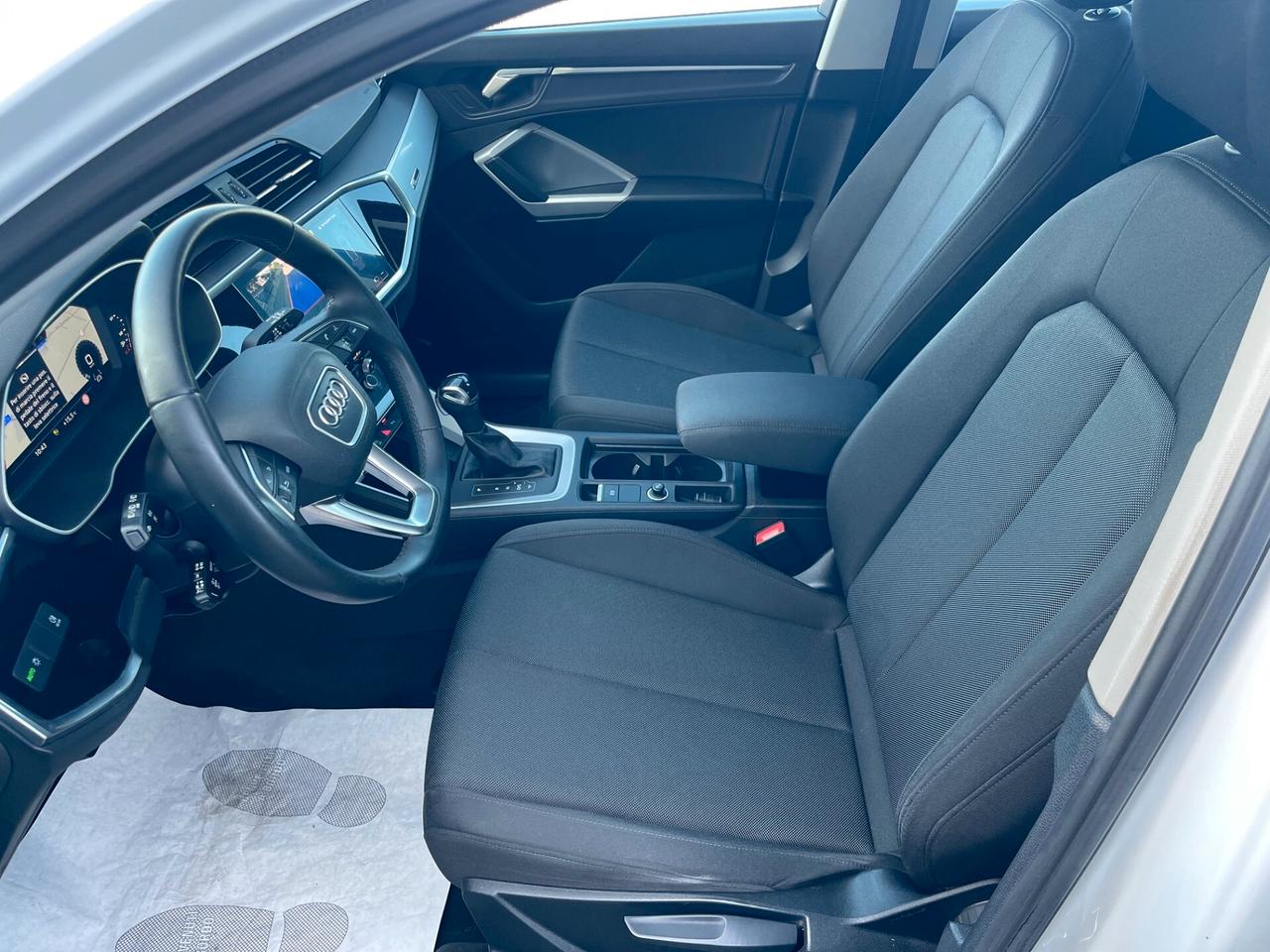 Audi Q3 35 TDI S tronic Business Advanced