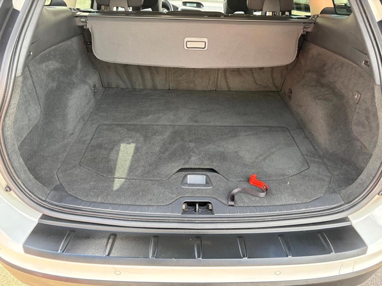 Volvo XC 60 XC60 D3 Geartronic R-design