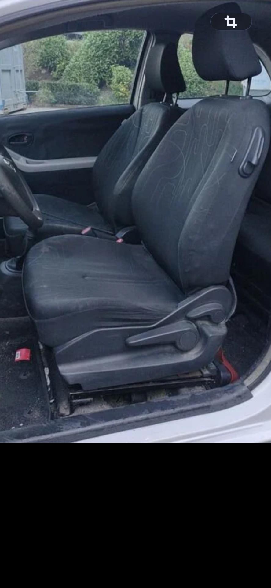 Toyota Yaris 1.0 3 porte SI NEOPATENTATI