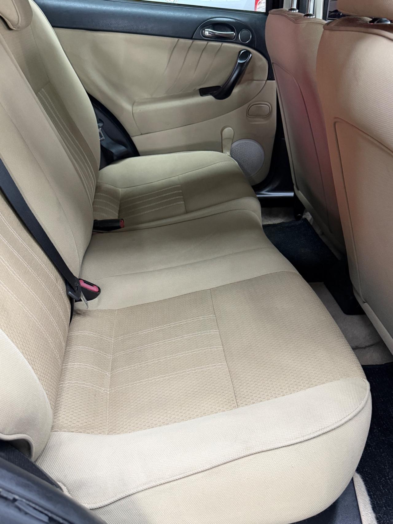 Alfa Romeo 147 1.9 JTD M-JET 16V 5 porte Black Line