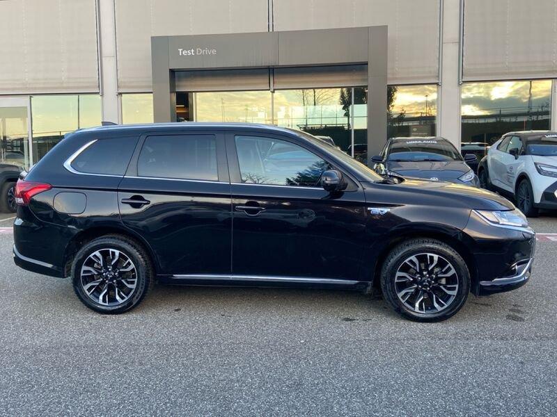 Mitsubishi Outlander PHEV 2.0 PHEV 4WD AUTO INSTYLE PLUS SDA