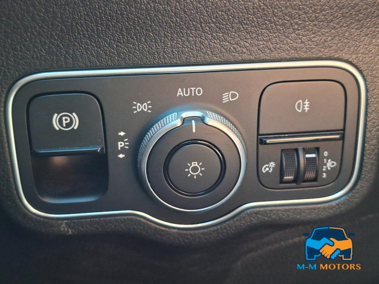 Mercedes B 180 D Premium
