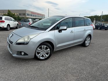 Peugeot 5008 2.0 HDi 150CV ---7 POSTI ---
