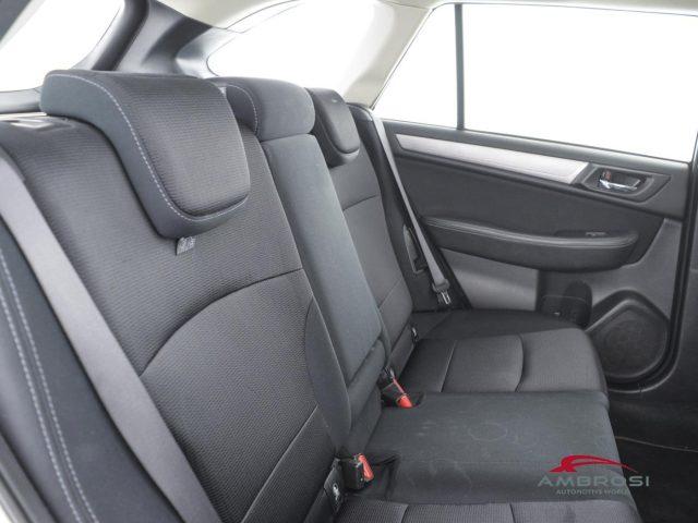 SUBARU OUTBACK 2.0d Lineartronic Free