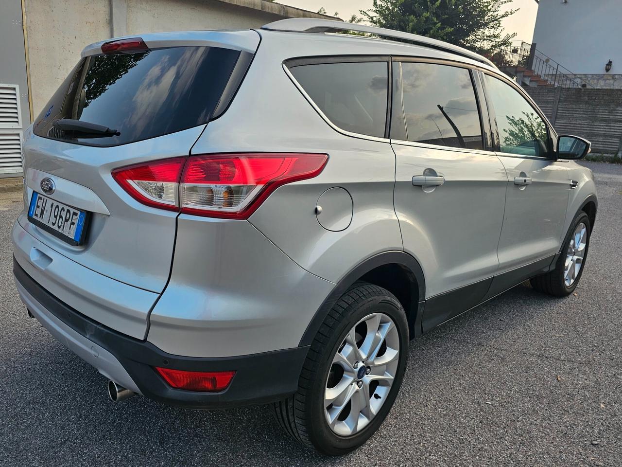 Ford Kuga 2.0 TDCI 163 CV 4WD GANCIO TRAINO