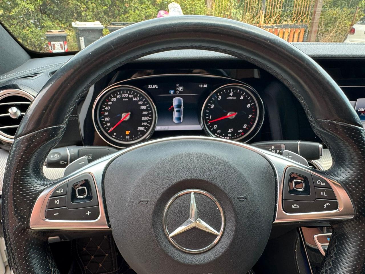 Mercedes-benz E 200 Auto Premium Plus
