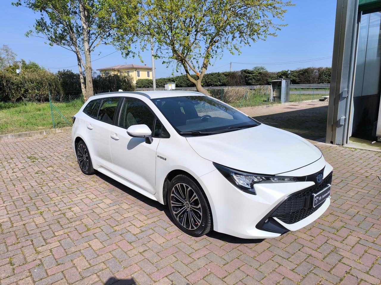 Toyota Corolla Touring Sports 2.0 Hybrid Business