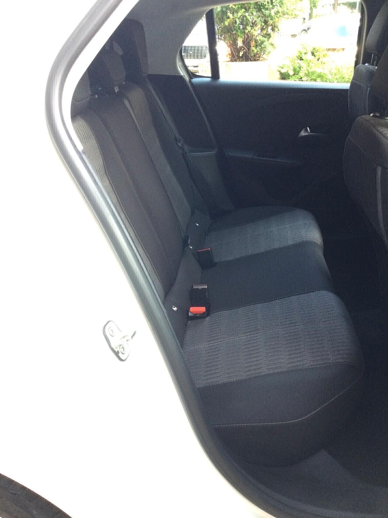 Opel Corsa 1.2 Blitz Edition