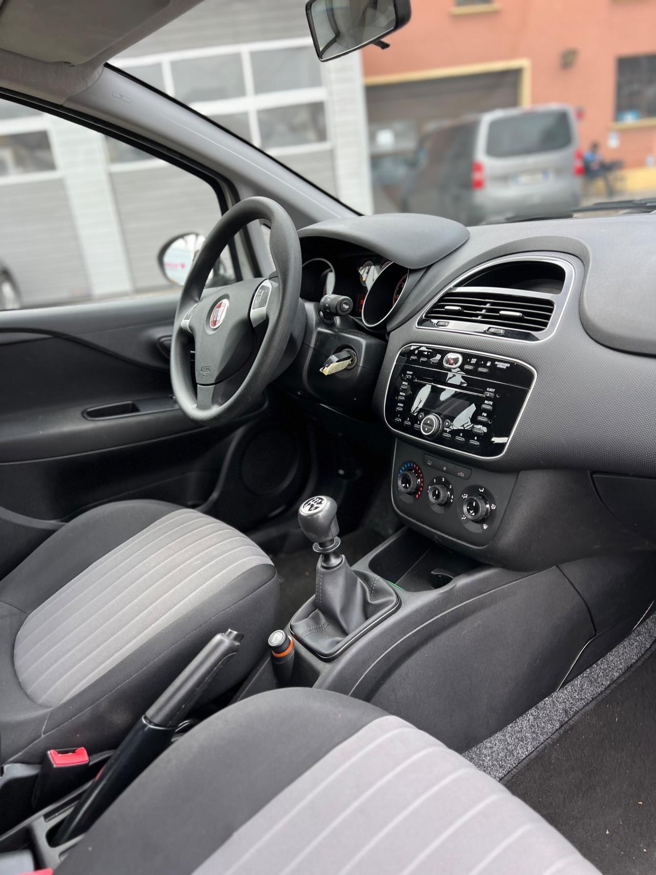 Fiat Punto 1.4 8V 5 porte Natural Power Street
