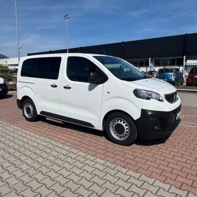 PEUGEOT Expert TRAVELLER 1.5 BlueHDi 120 S&S PC-TN COMBI COMPACT