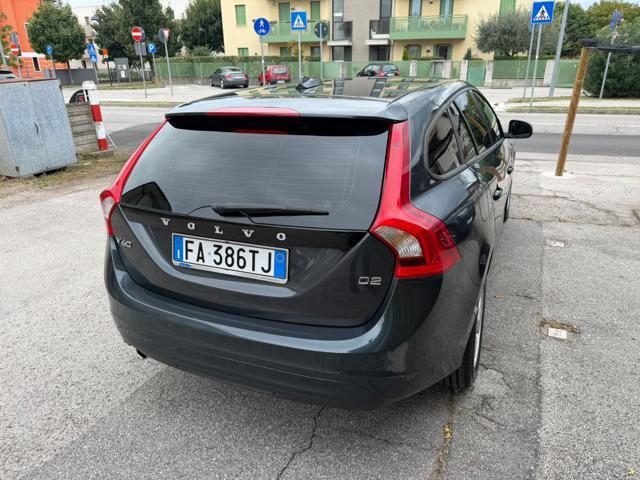 VOLVO V60 D2 Geartronic Momentum