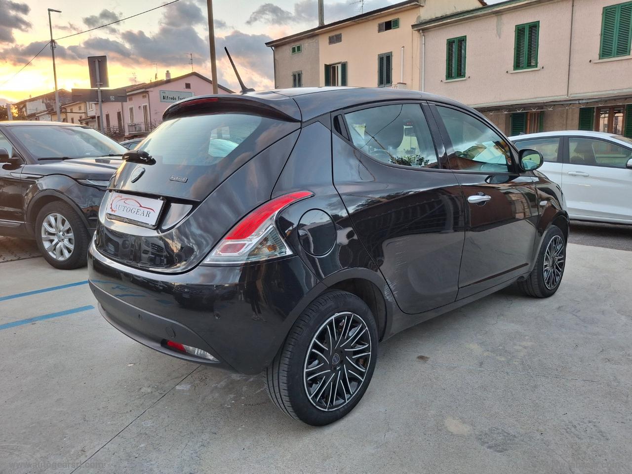 LANCIA Ypsilon 1.0 FireFly 5p.S&S Hybryd Gold