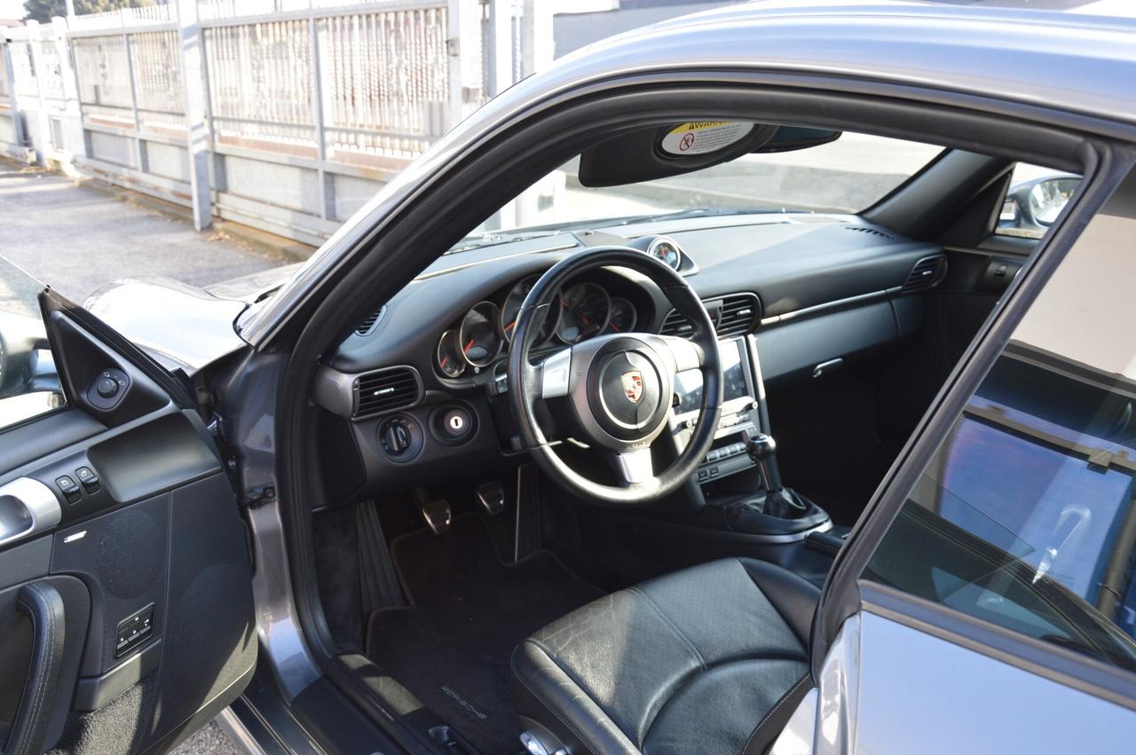 Porsche 911 997 Carrera 2 Coupé