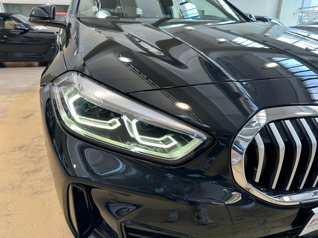 BMW 118 d Msport Auto - LED - Carplay - Pack Luci