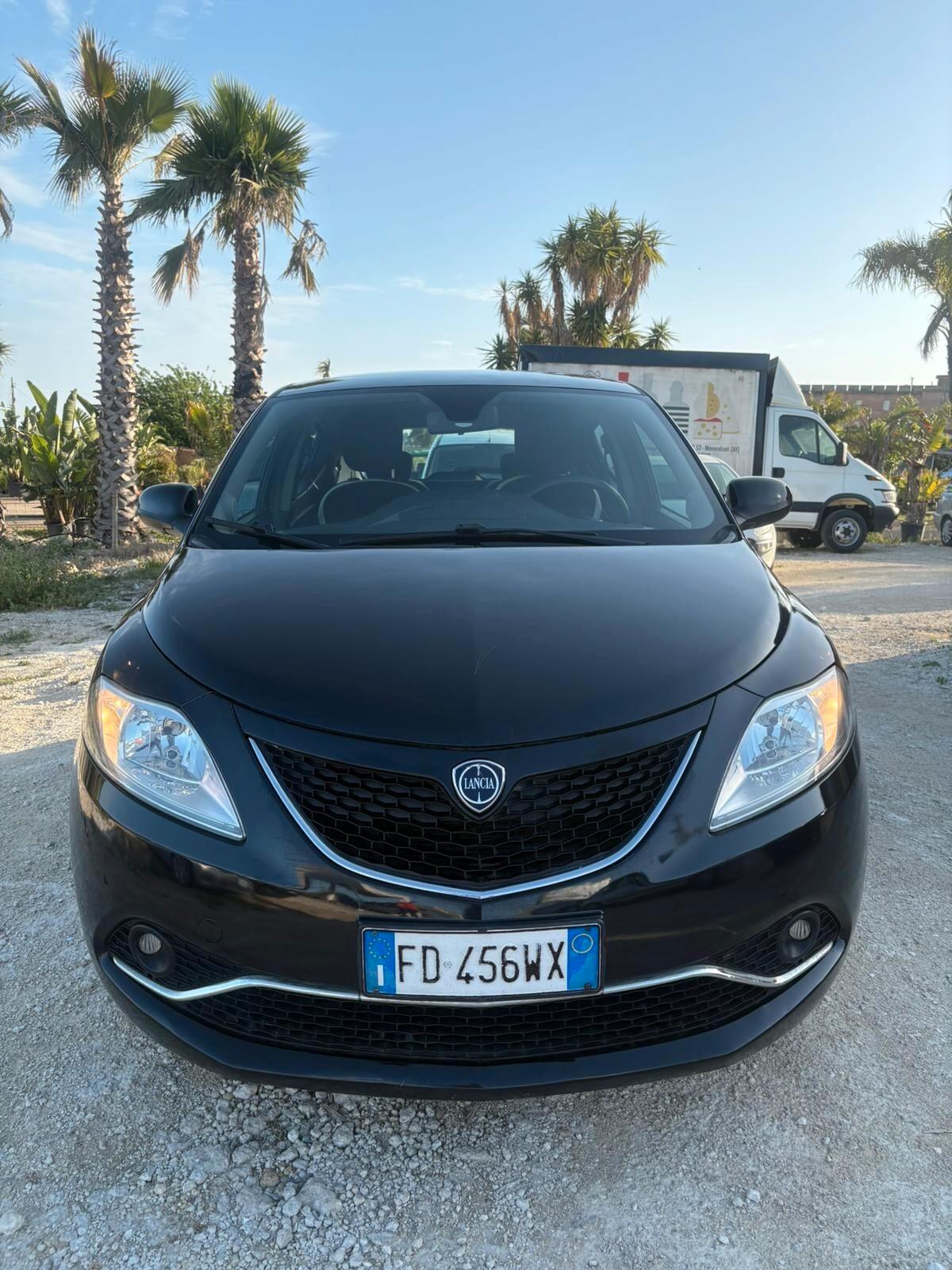Lancia Ypsilon 1.3 MJT 16V 95 CV 5 porte S&S Gold