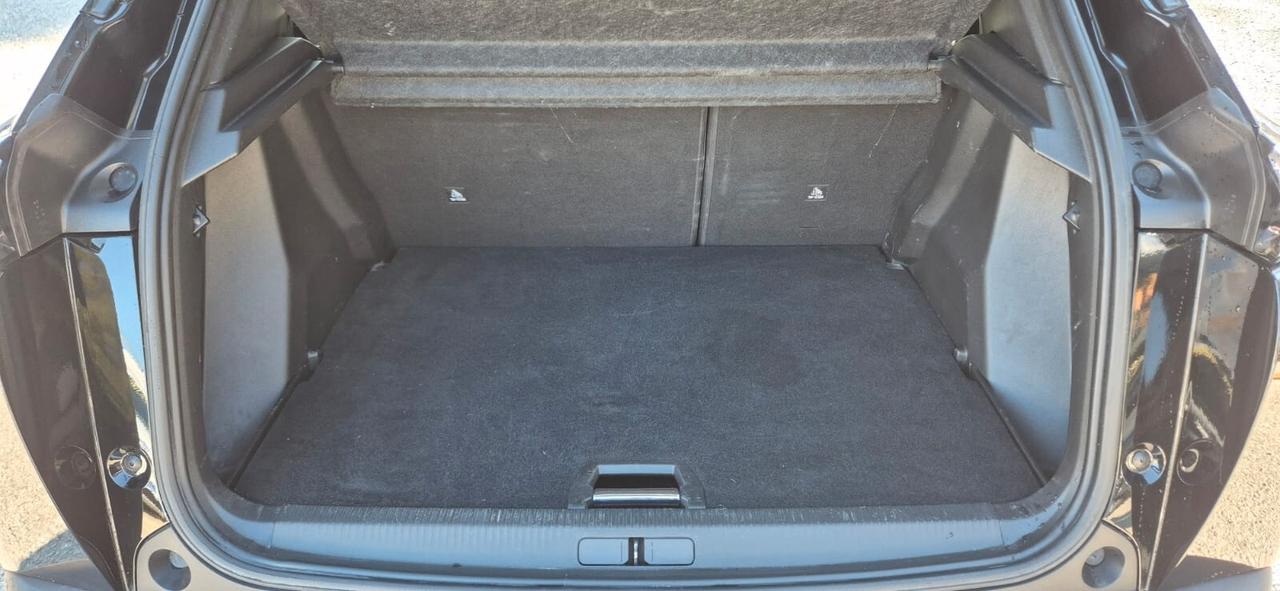 Peugeot 2008 BlueHDi 110 Allure Pack-2021-Gar3anni